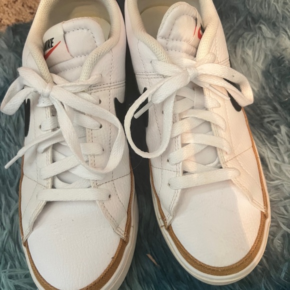 White Nike size 7 - Picture 6 of 9